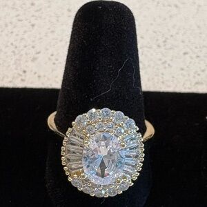 💎 Yellow gold tone ring